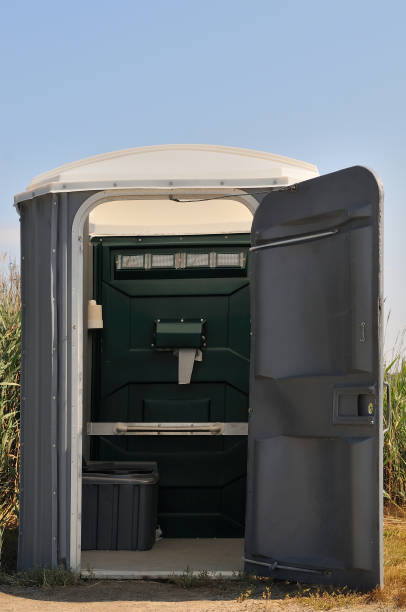 Best Portable bathroom rental  in Prces Lakes, IN