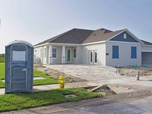 Portable Toilet Options We Offer in Princes Lakes, IN